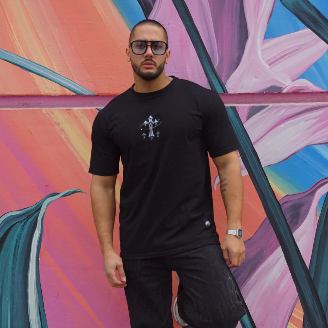 Polera Oversize Black Cross DSanti