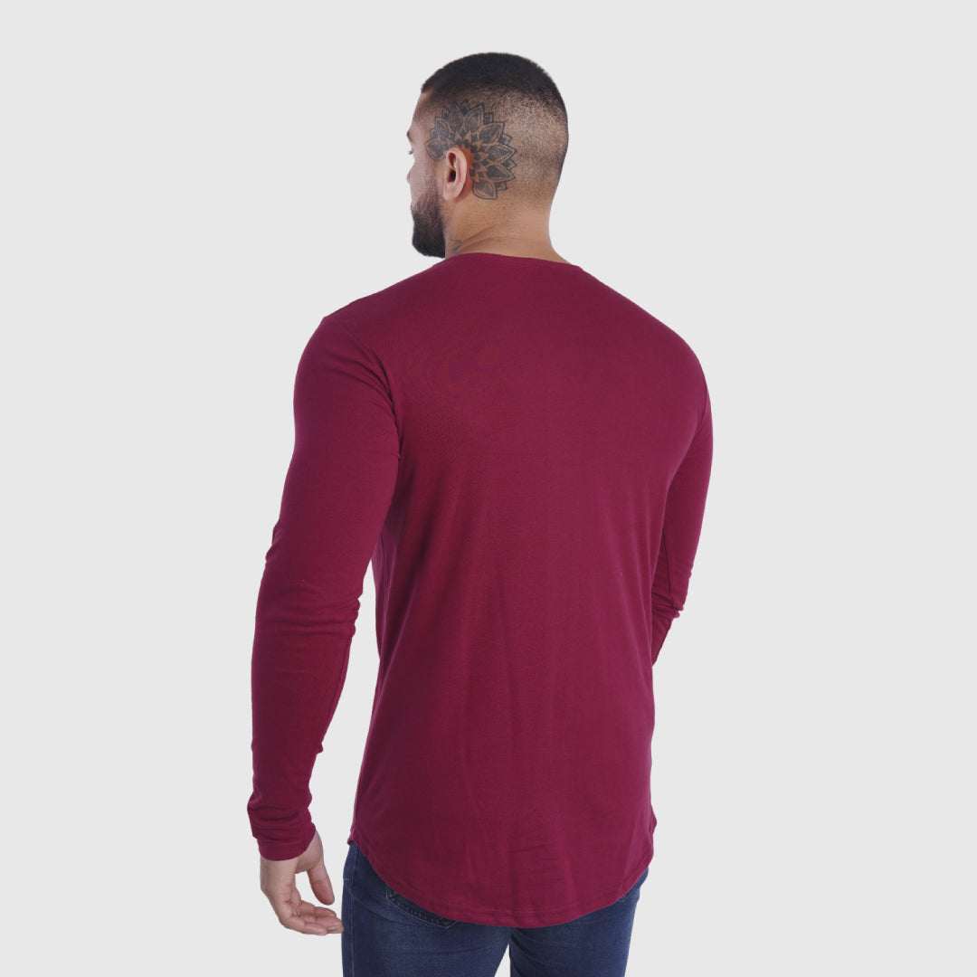 polera long fit manga larga burdeo - vista espalda