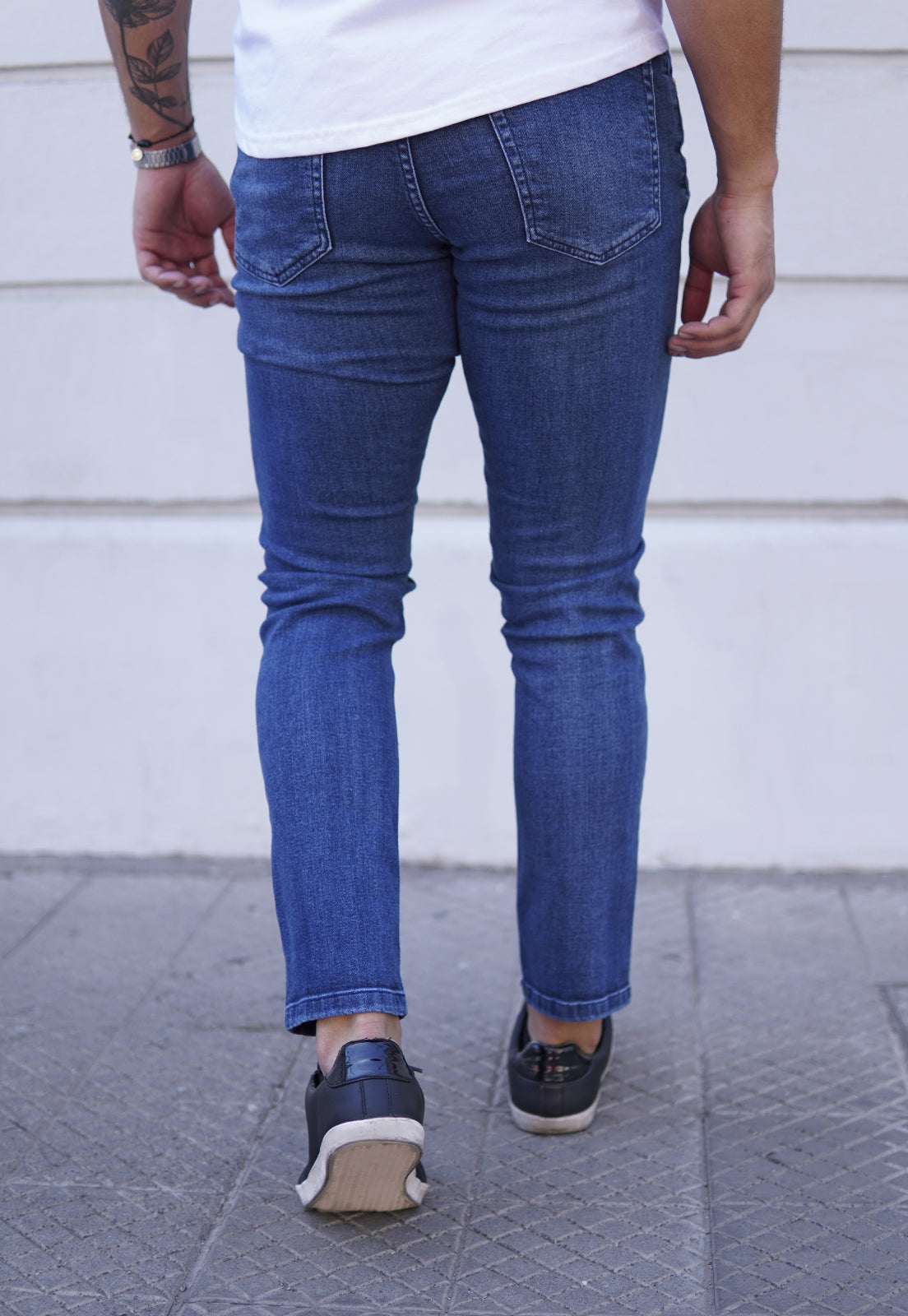 Jeans Recto Azul focalizado