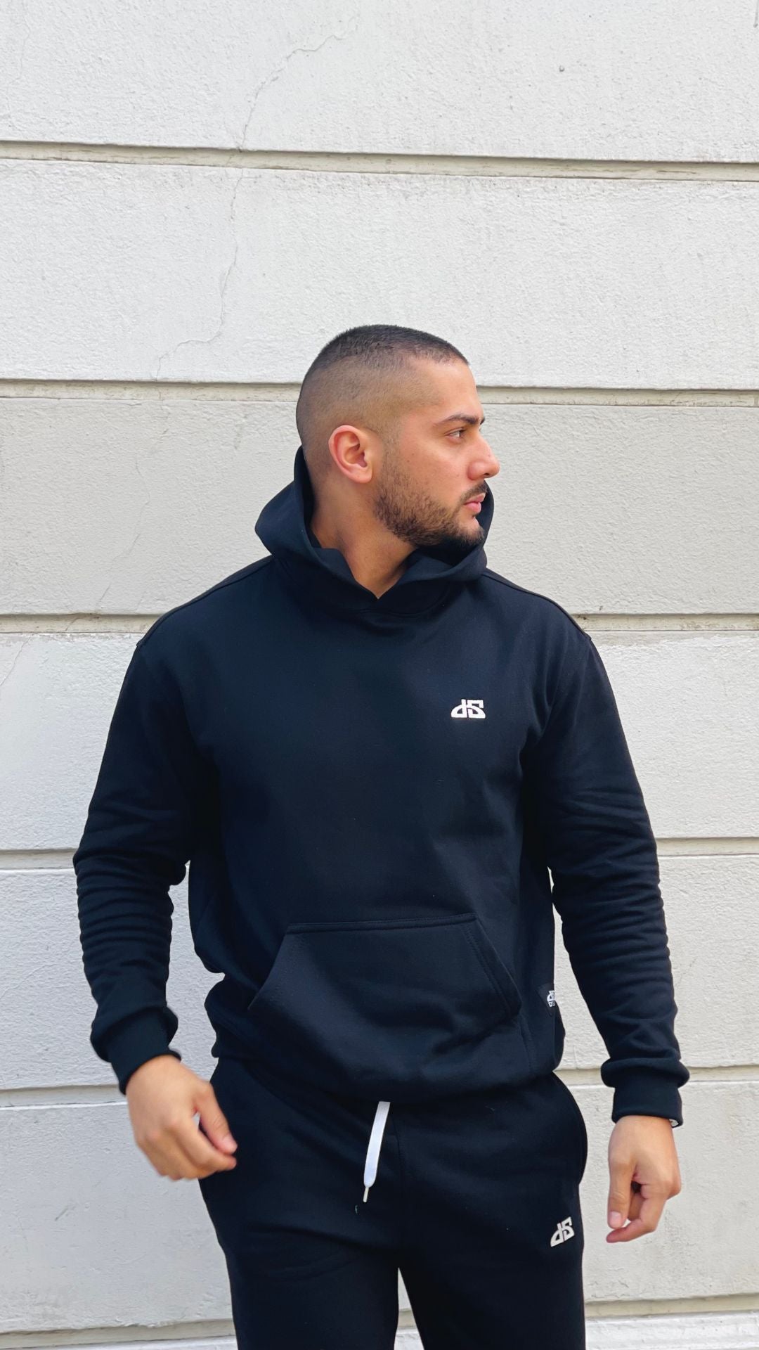 Poleron Over Con Gorro Negro