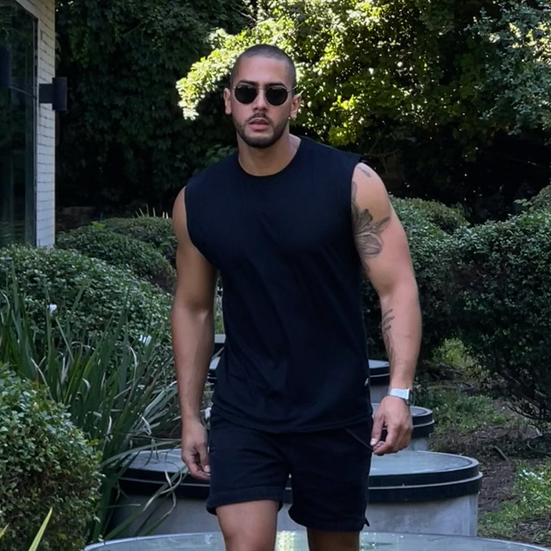 Polera Tank Top Fit Sin Mangas Negra DSanti