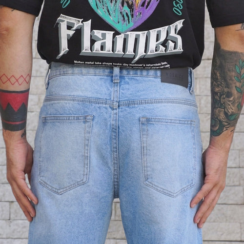 jeans relaxed fit celeste claro hombre - vista detalle espalda