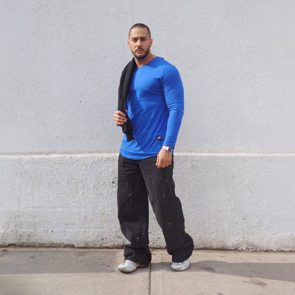 polera long fit manga larga azul rey - vista frontal 1