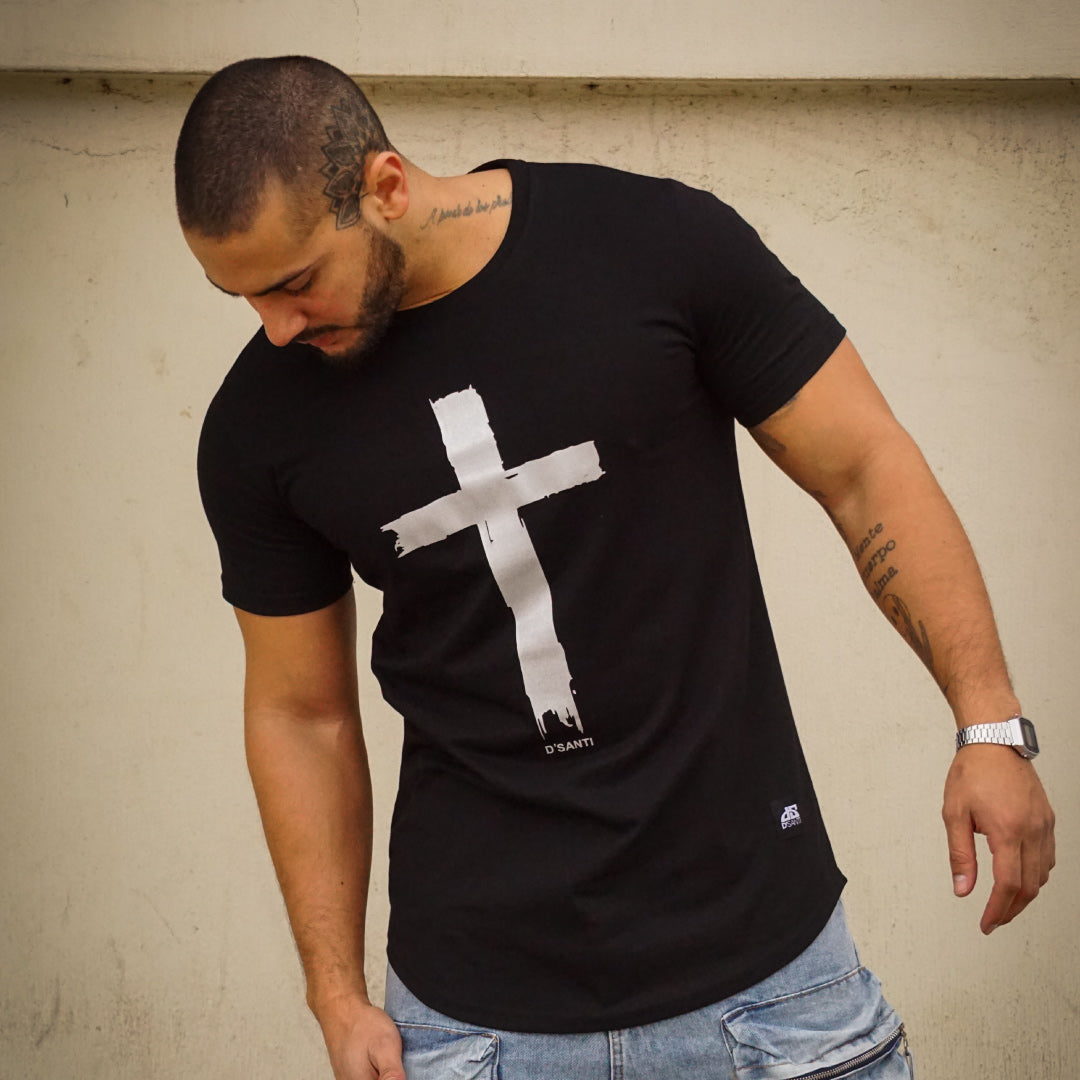 POLERA LONG FIT CRUZ NEGRA ALGODÓN HOMBRE - VISTA FRONTAL 3