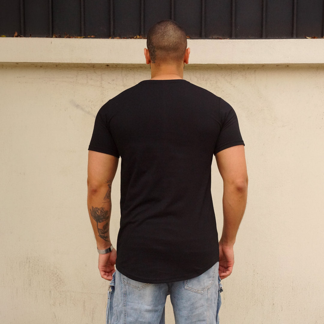 polera long fit negra hombre dsanti algodon - vista espalda
