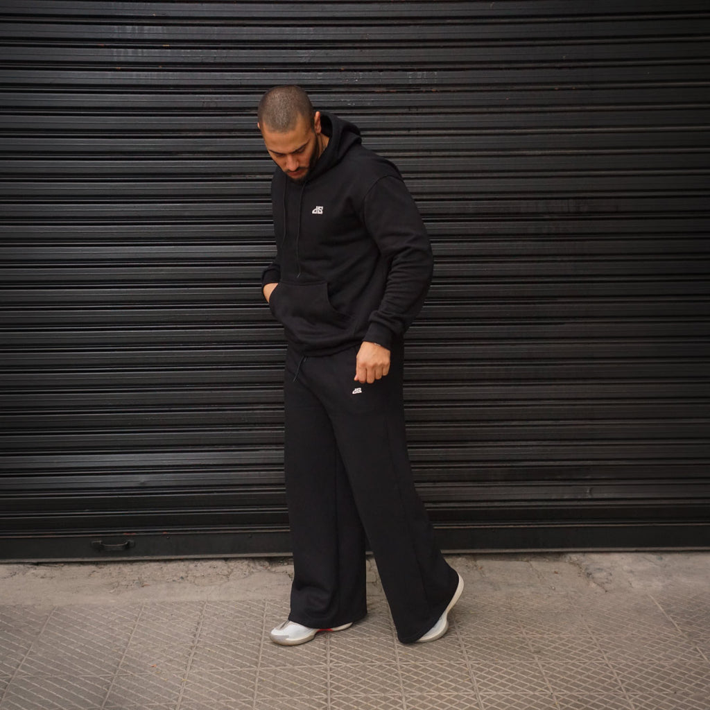 polerón oversize con gorro negro - tenida completa 3