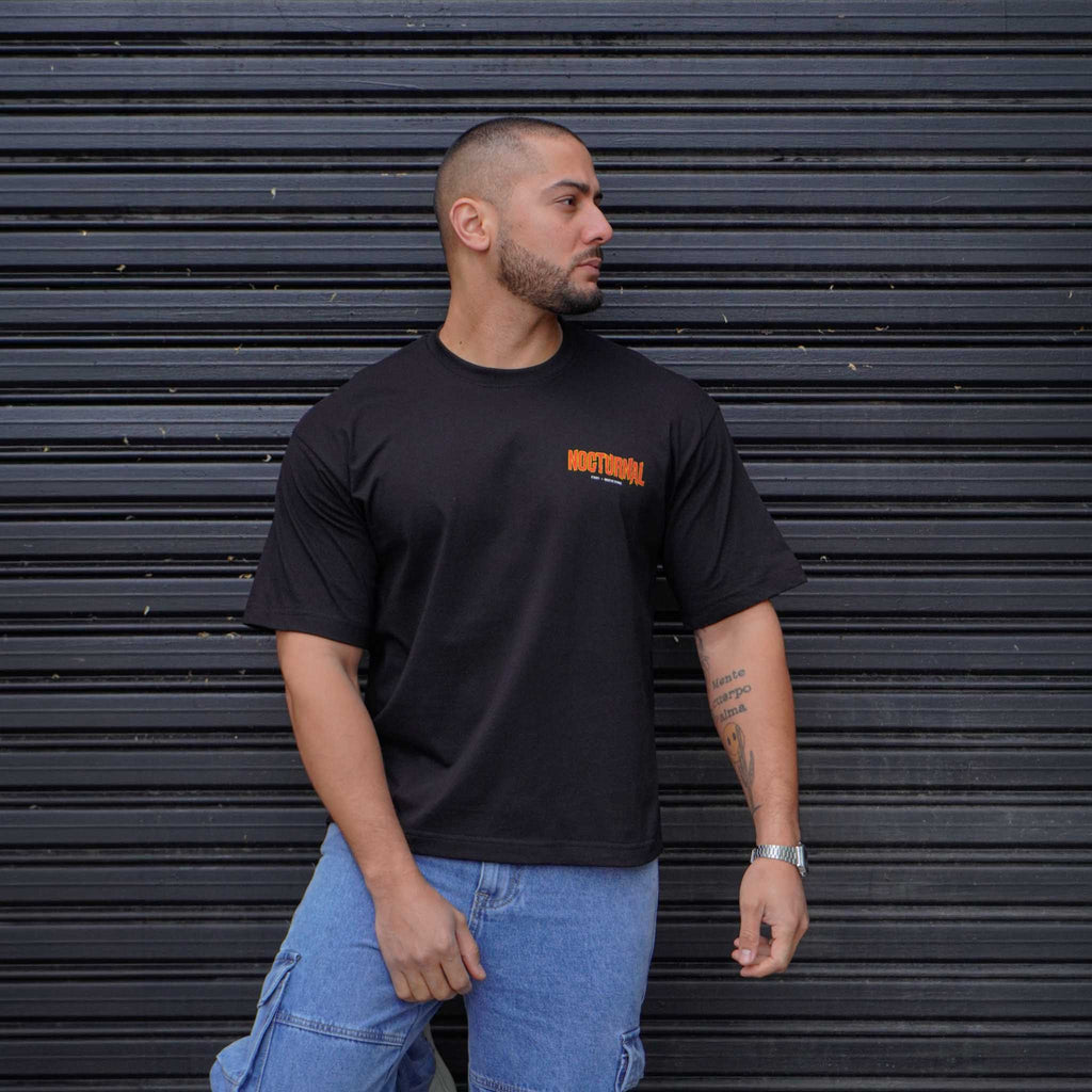 POLERA BOXY FIT NOCTURNAL - VISTA FRONTAL 2