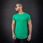 polera long fit verde hombre algodón - vista frontal 4
