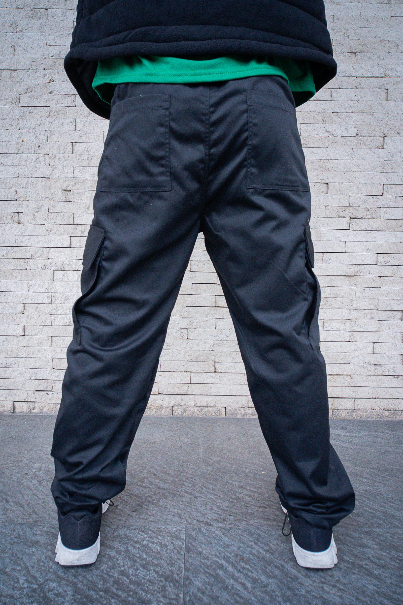 Cargo Gabardina Rigida Negro Dsanti