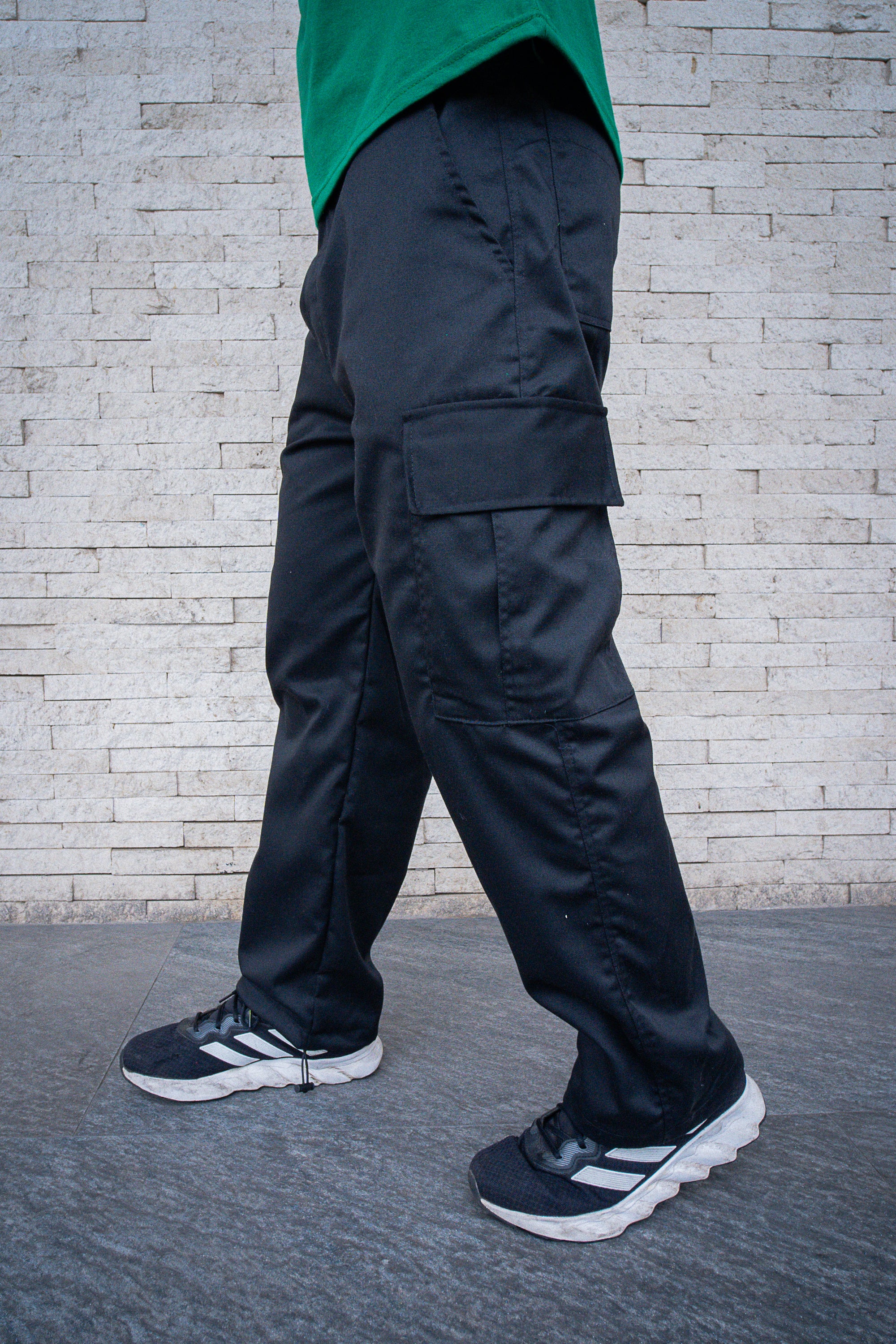Cargo Gabardina Rigida Negro Dsanti