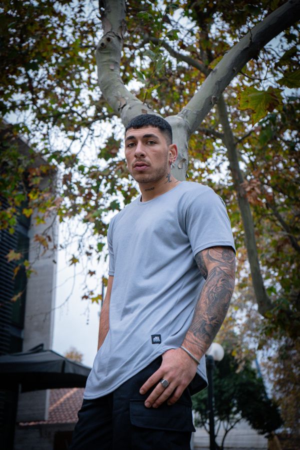 Polera Long fit 096 Gris Plata Dsanti