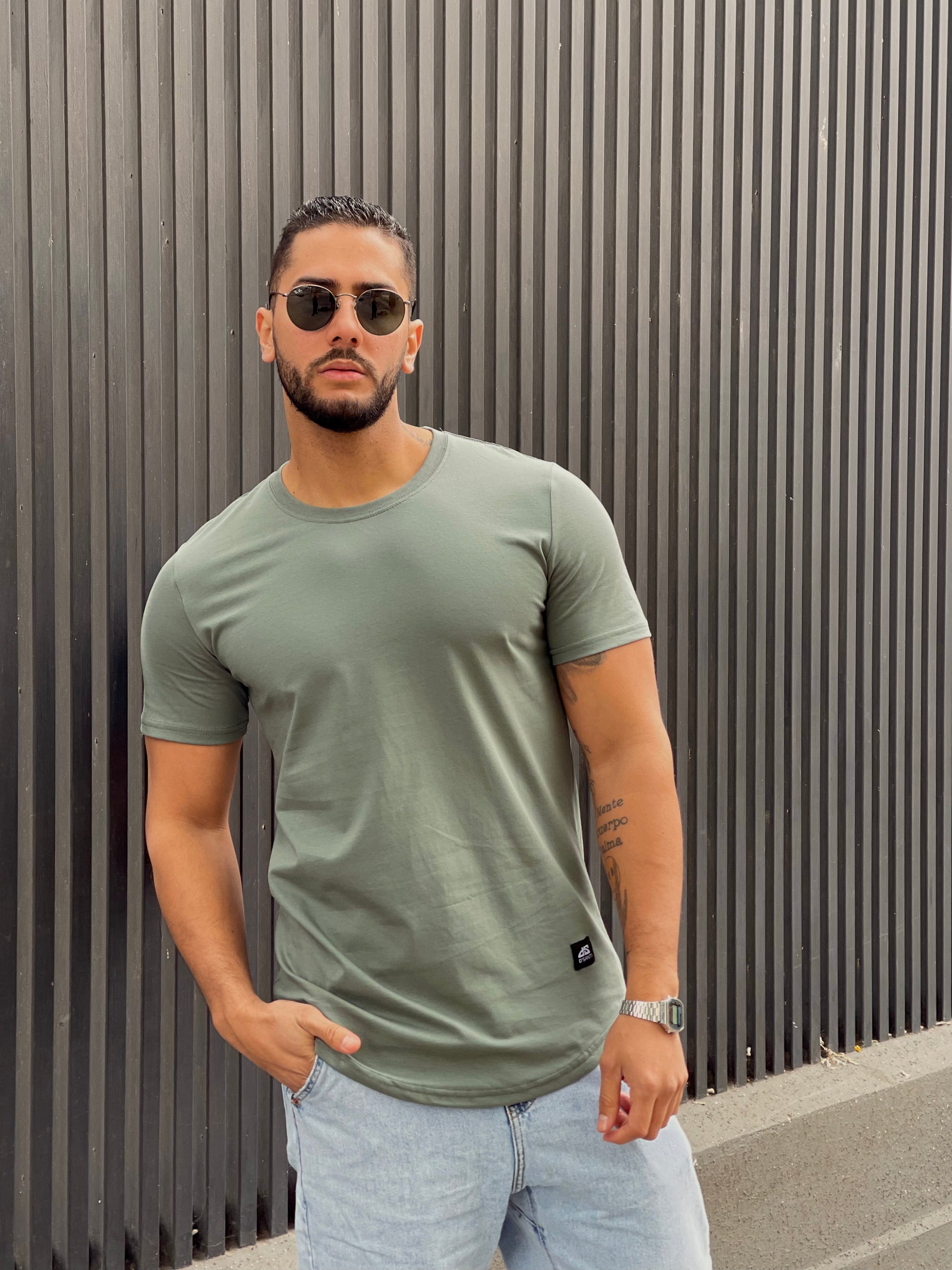Polera Long Fit 096 Verde Sage Dsanti