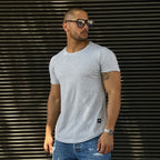 polera long fit gris melange algodón hombre - vista frontal 2