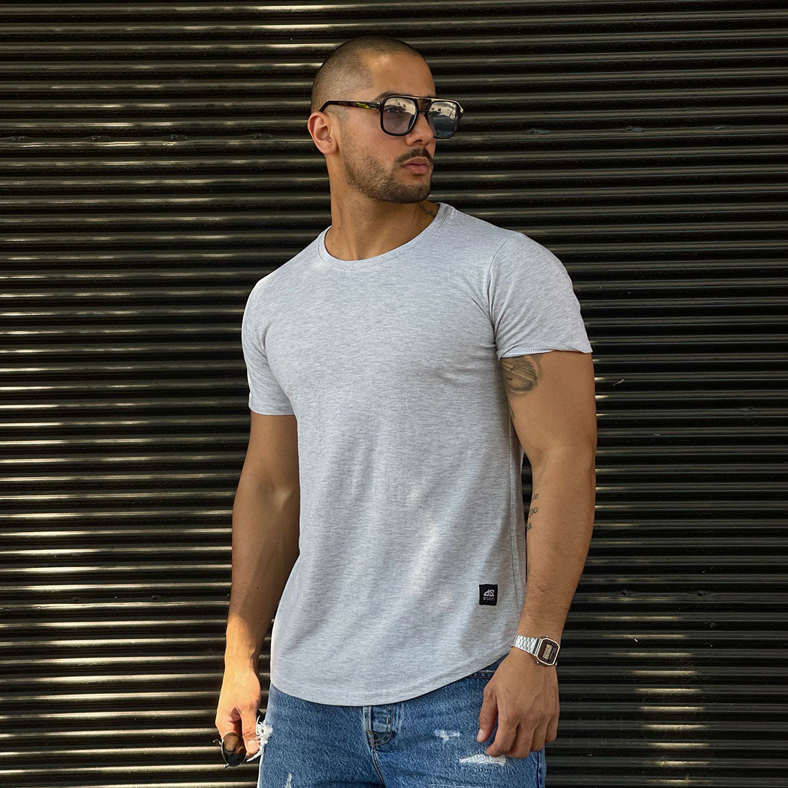 polera long fit gris melange algodón hombre - vista frontal 2