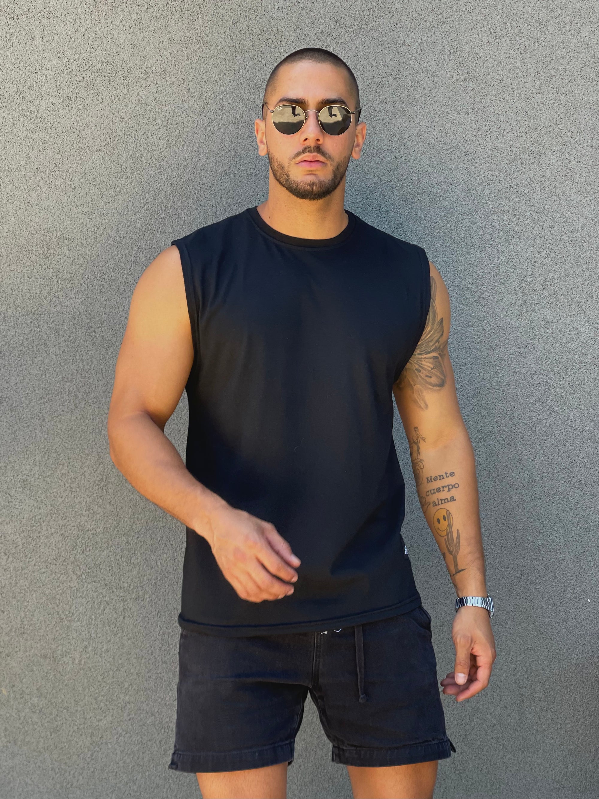 Polera sin Mangas Negra