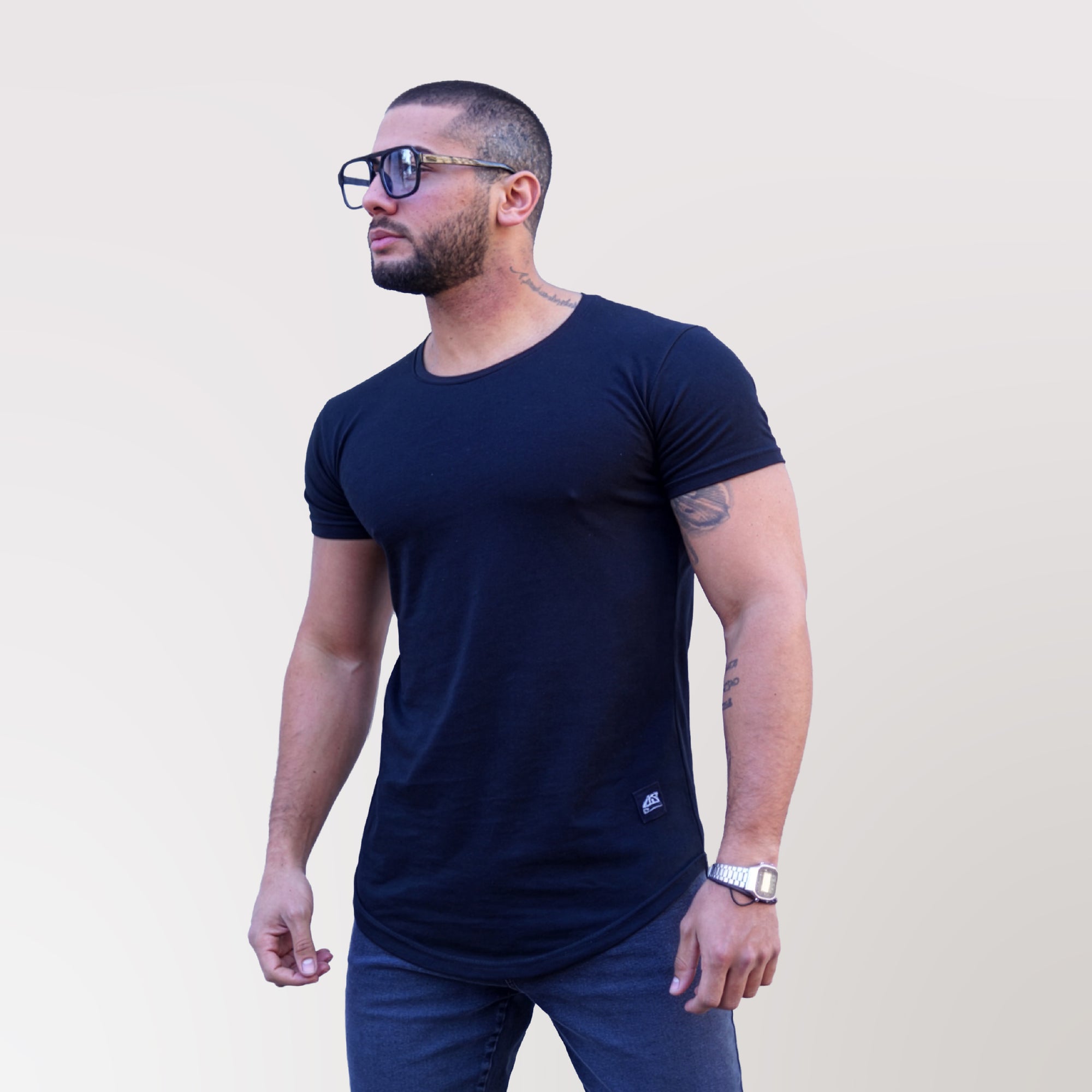 Polera Long Fit Clasic 096 Negra Dsanti