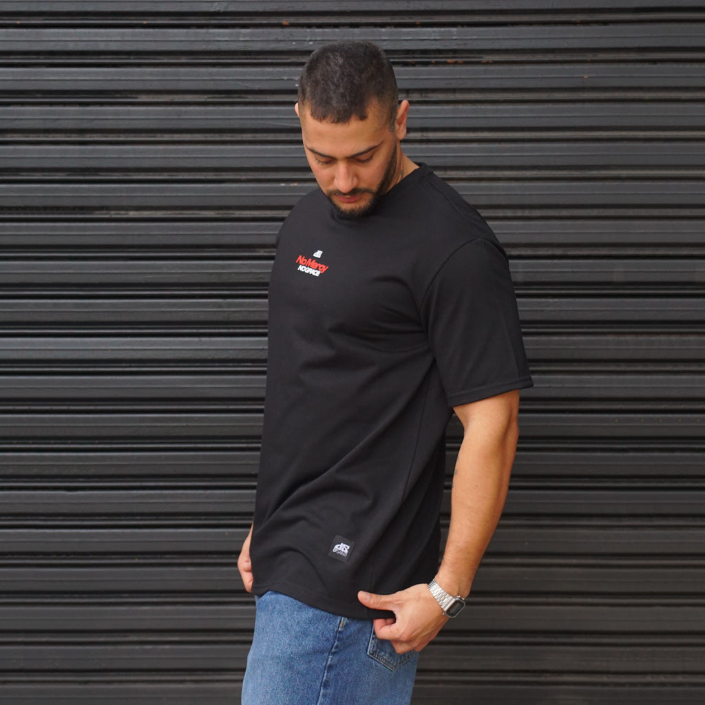 POLERA OVERSIZE NO MERCY NEGRA DSANTI 100 ALGODÓN 400 GRAMOS - VISTA FRONTAL 2