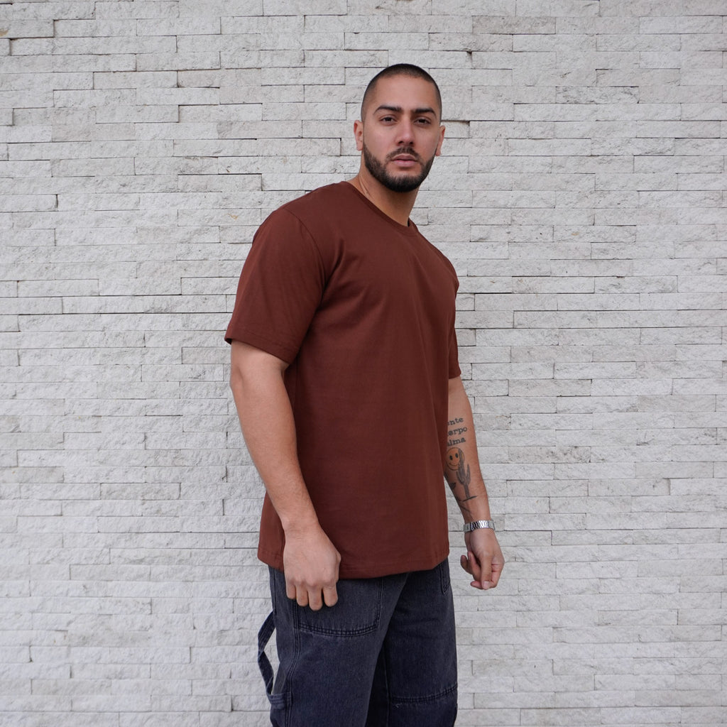 POLERA OVERSIZE CAOBA ALGODÓN HOMBRE - VISTA FRONTAL 1