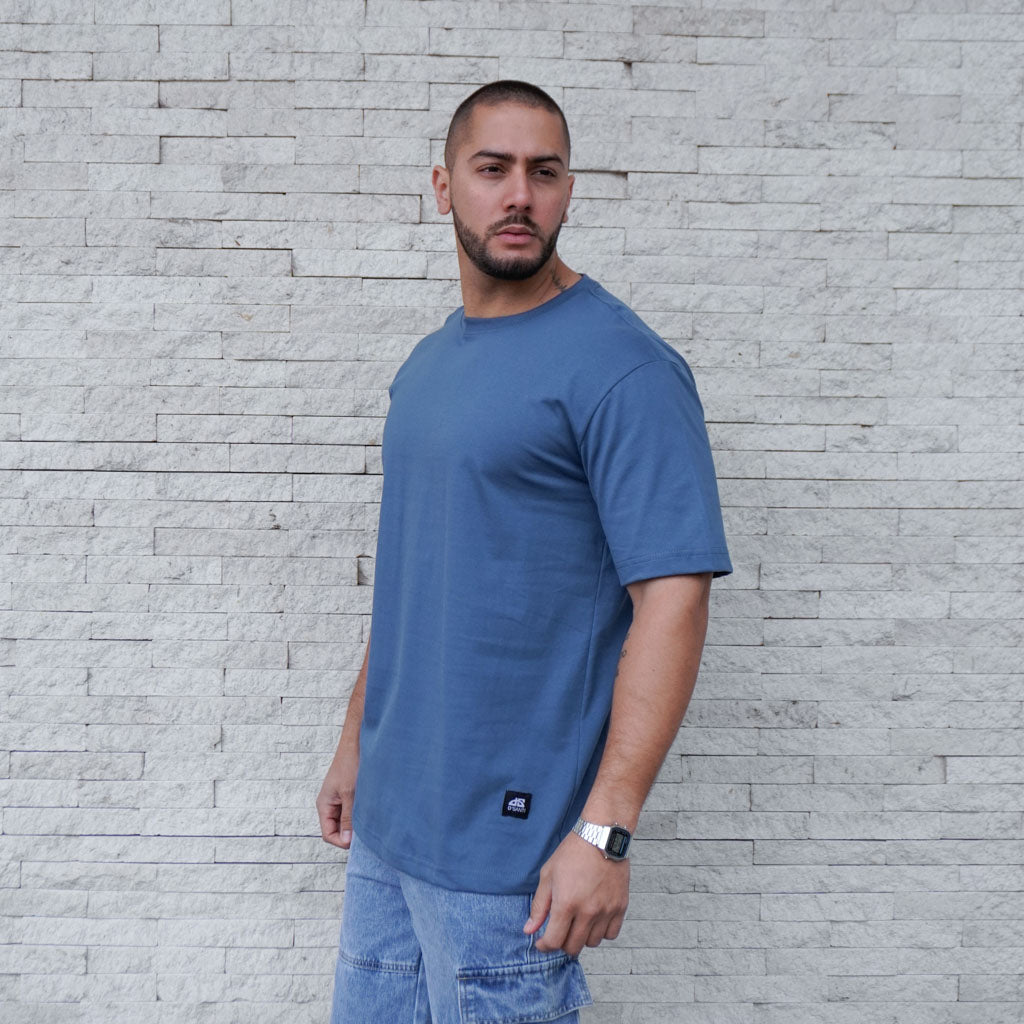 POLERA OVERSIZE COBALTO ALGODÓN HOMBRE - VISTA FRONTAL 2