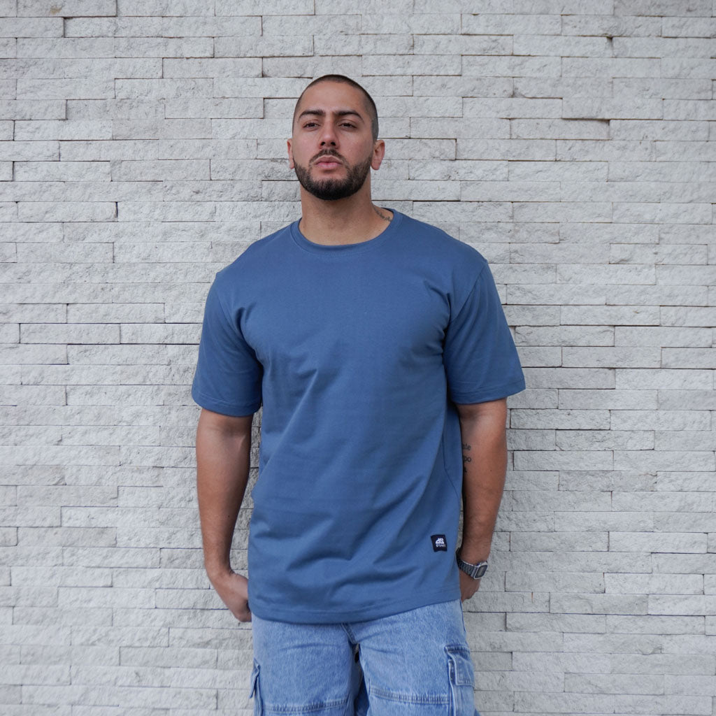 POLERA OVERSIZE COBALTO ALGODÓN HOMBRE - VISTA FRONTAL 3