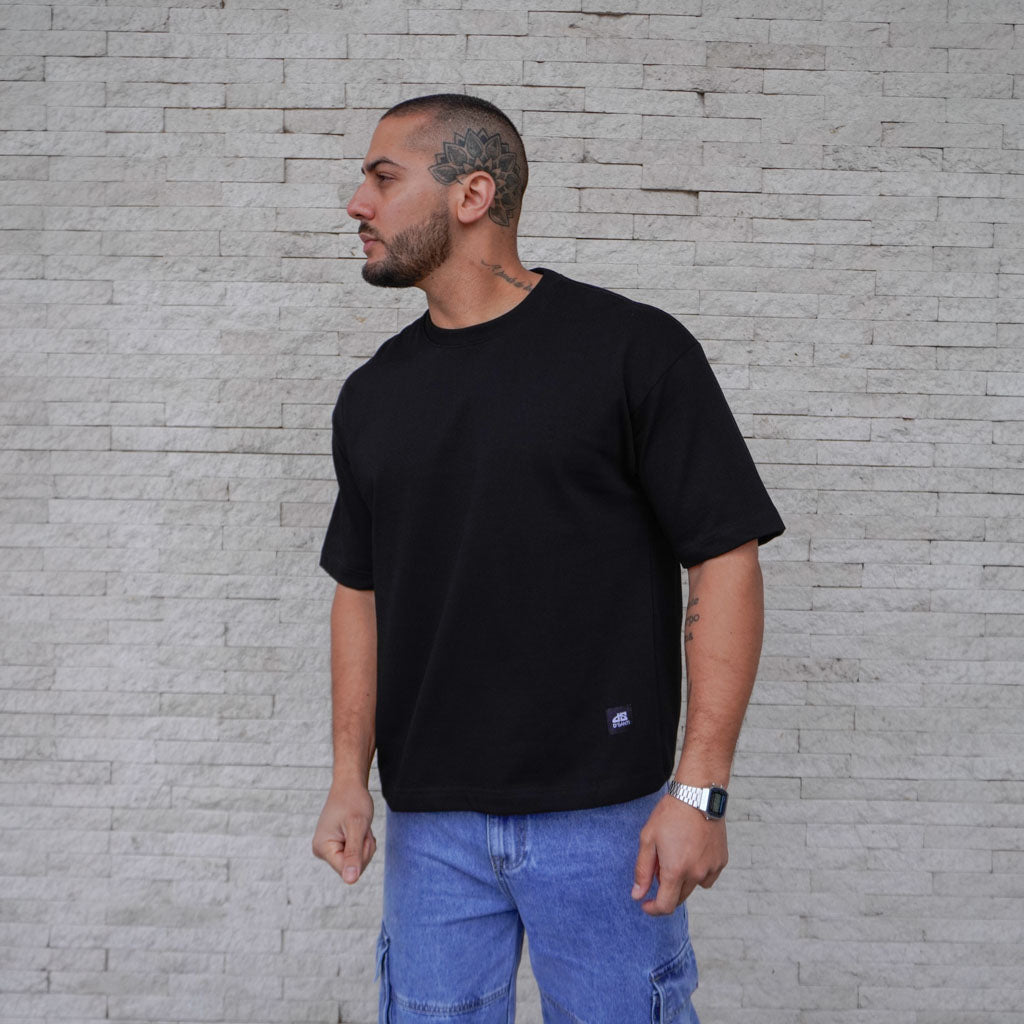POLERA OVERSIZE HEAVYWEIGHT NEGRA - VISTA FRONTAL 4