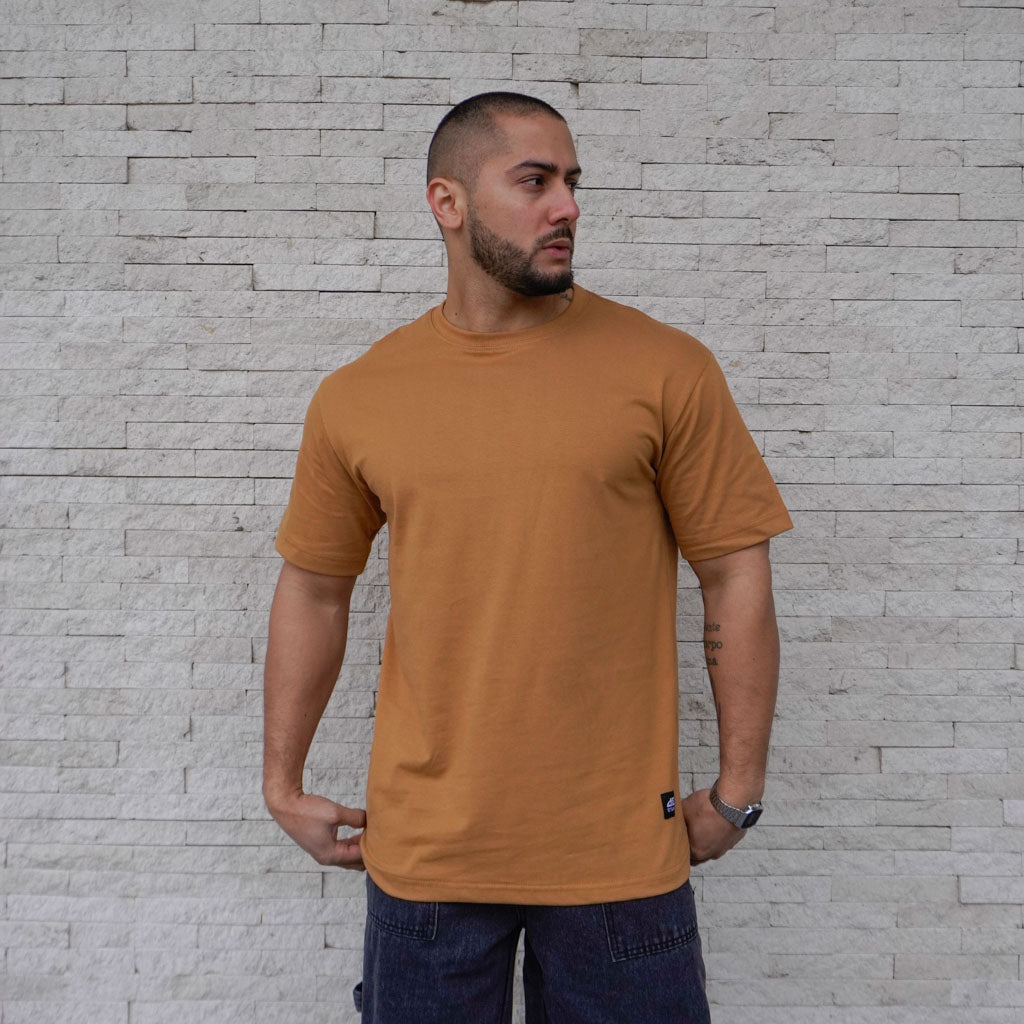 POLERA OVERSIZE TOFFEE HOMBRE ALGODÓN - VISTA FRONTAL 3