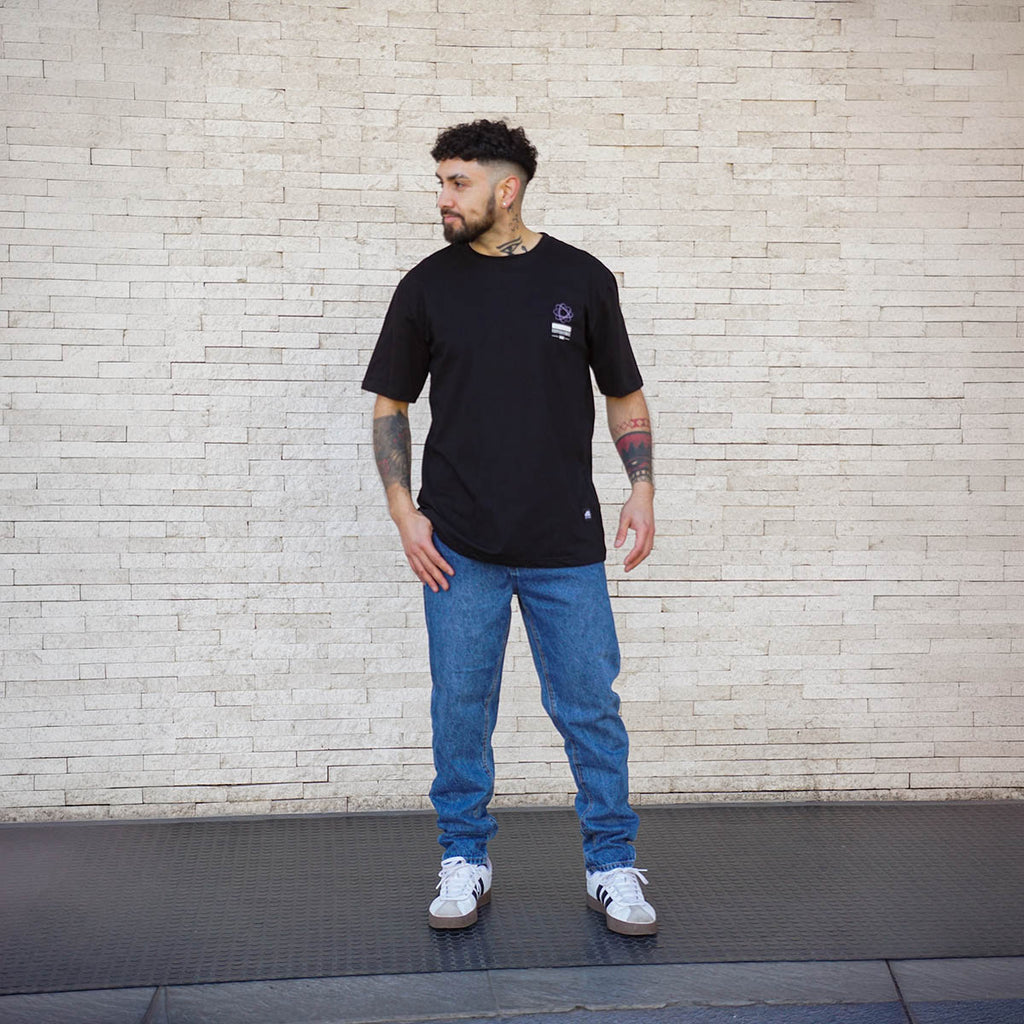 Polera Oversize Searching Experience Negra