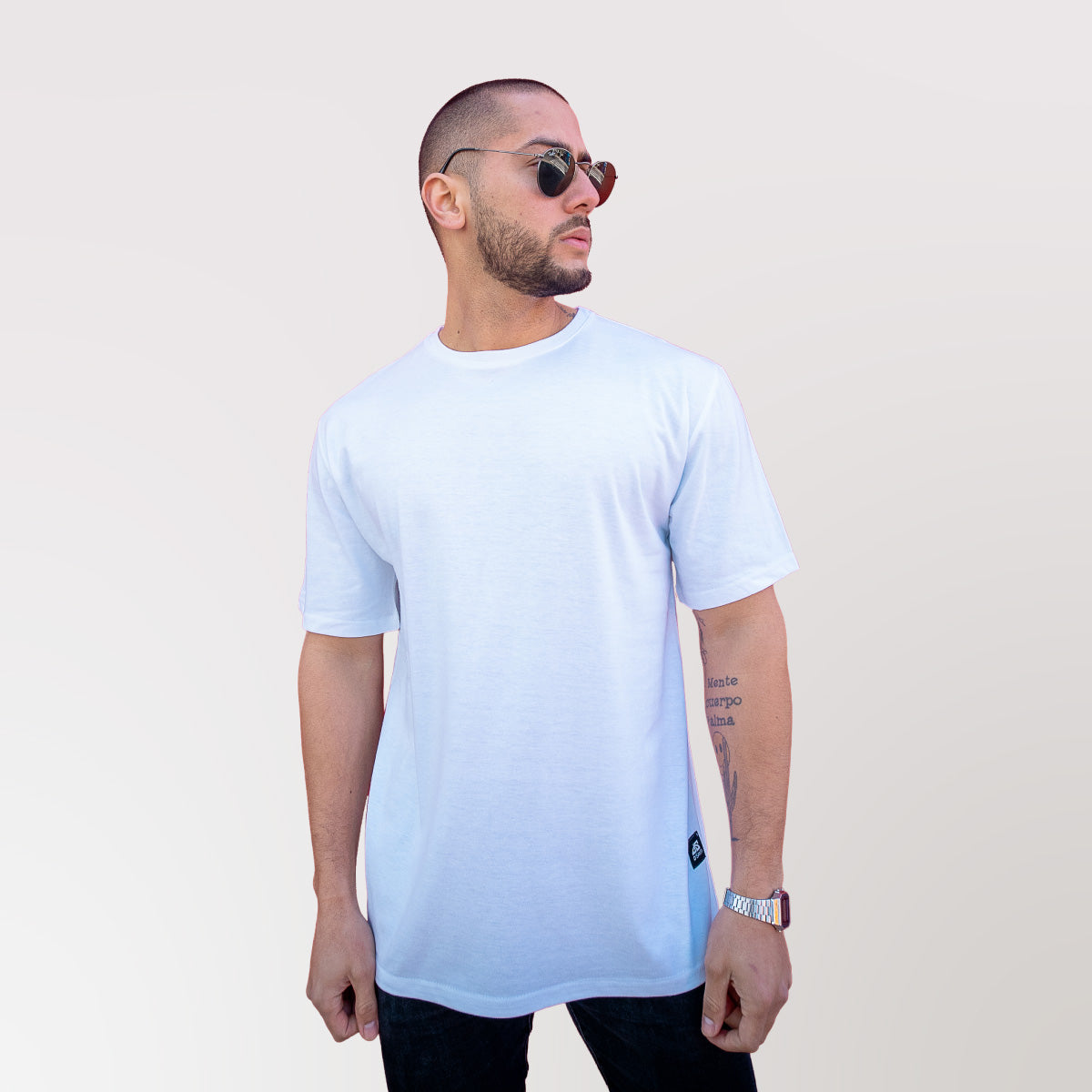 Polera oversize blanca Dsanti para hombre