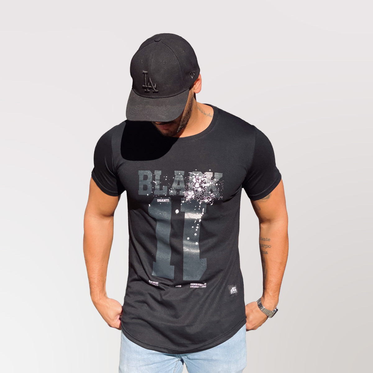 Polera long fit black Dsanti para hombre